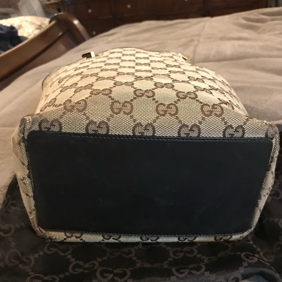 Gucci Bag Medium size excellent condition! - Picture 3 of 5